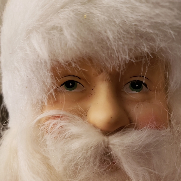 Santa Clause Porcelain Face Christmas Decor Set - Picture 4 of 8